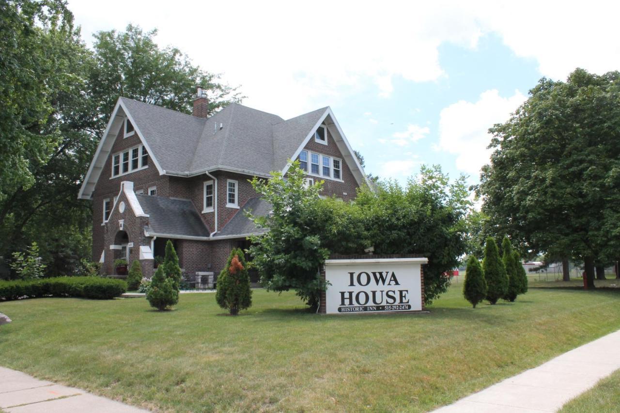 Iowa House Historic Inn Ames Buitenkant foto